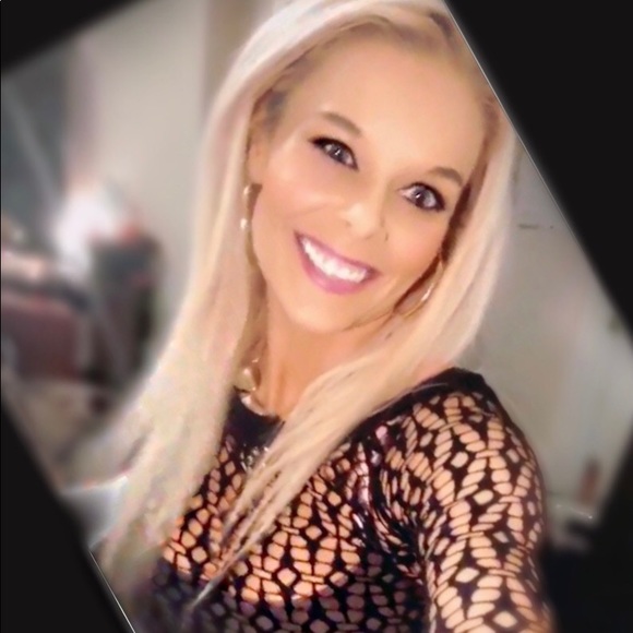 Meet your Posher, Amber - Picture 1 of 1